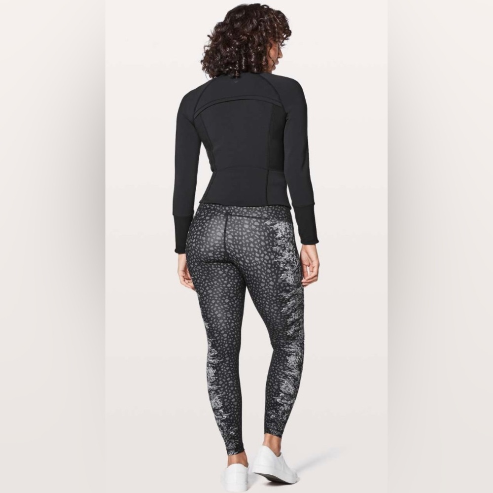 🆕 Lululemon Wunder Under Hi-Rise Leggings
Overlace Ice Grey Black - Picture 2 of 9